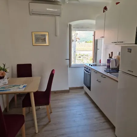 Apartment Tragurion Trogir